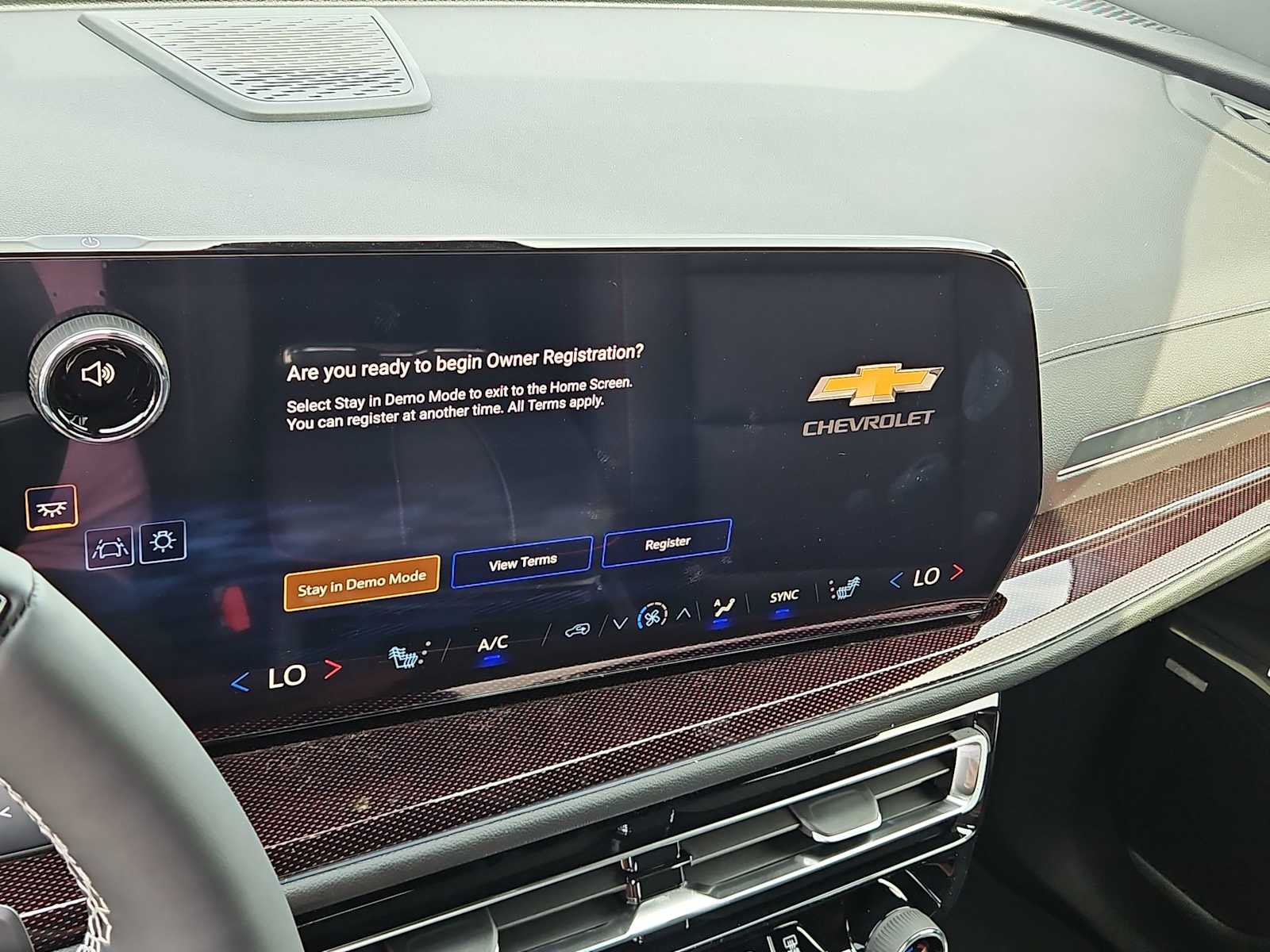 Thumbnail: 2026 Chevrolet Traverse - 24