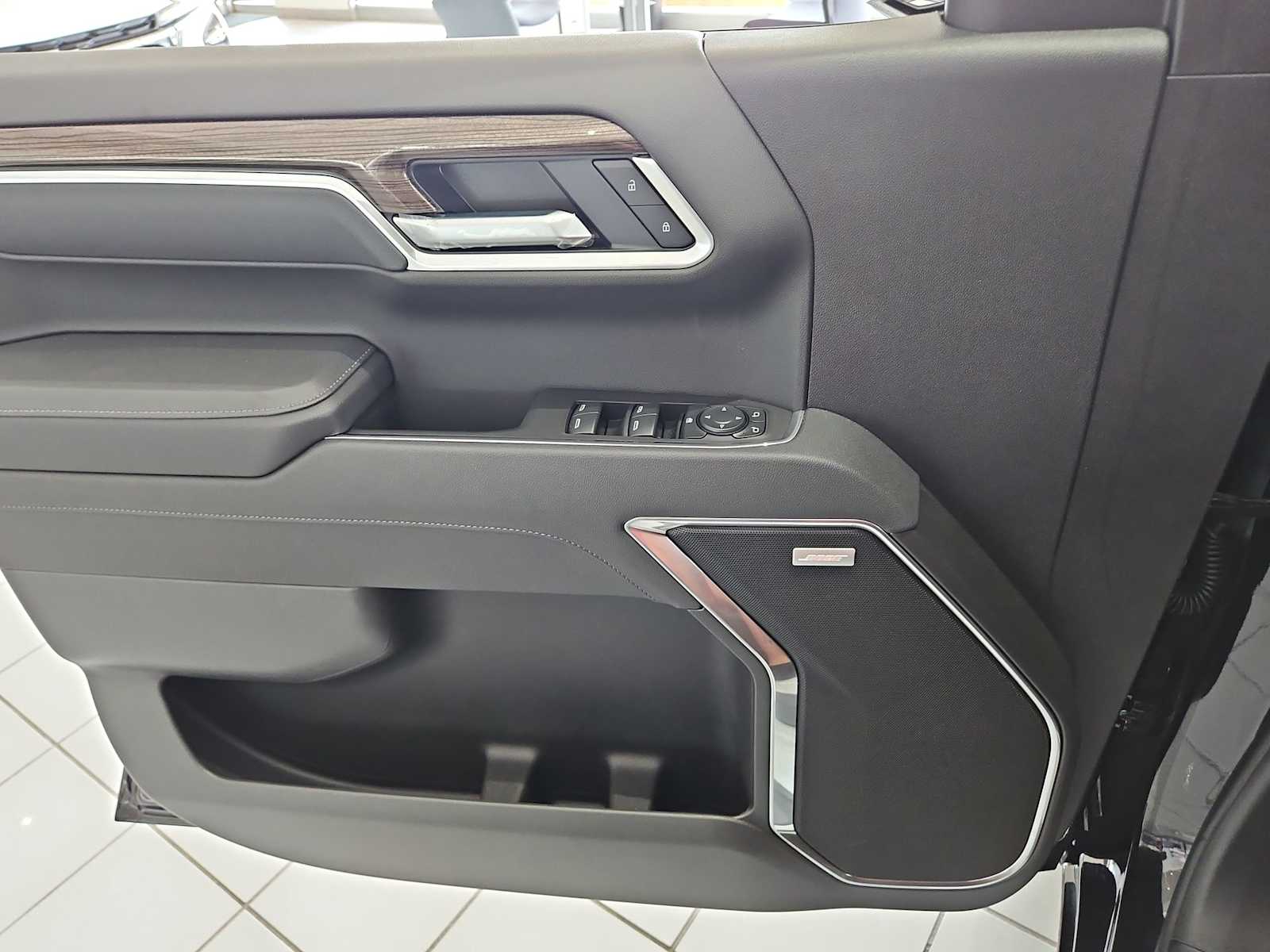 Thumbnail: 2025 Chevrolet Silverado 1500 - 13