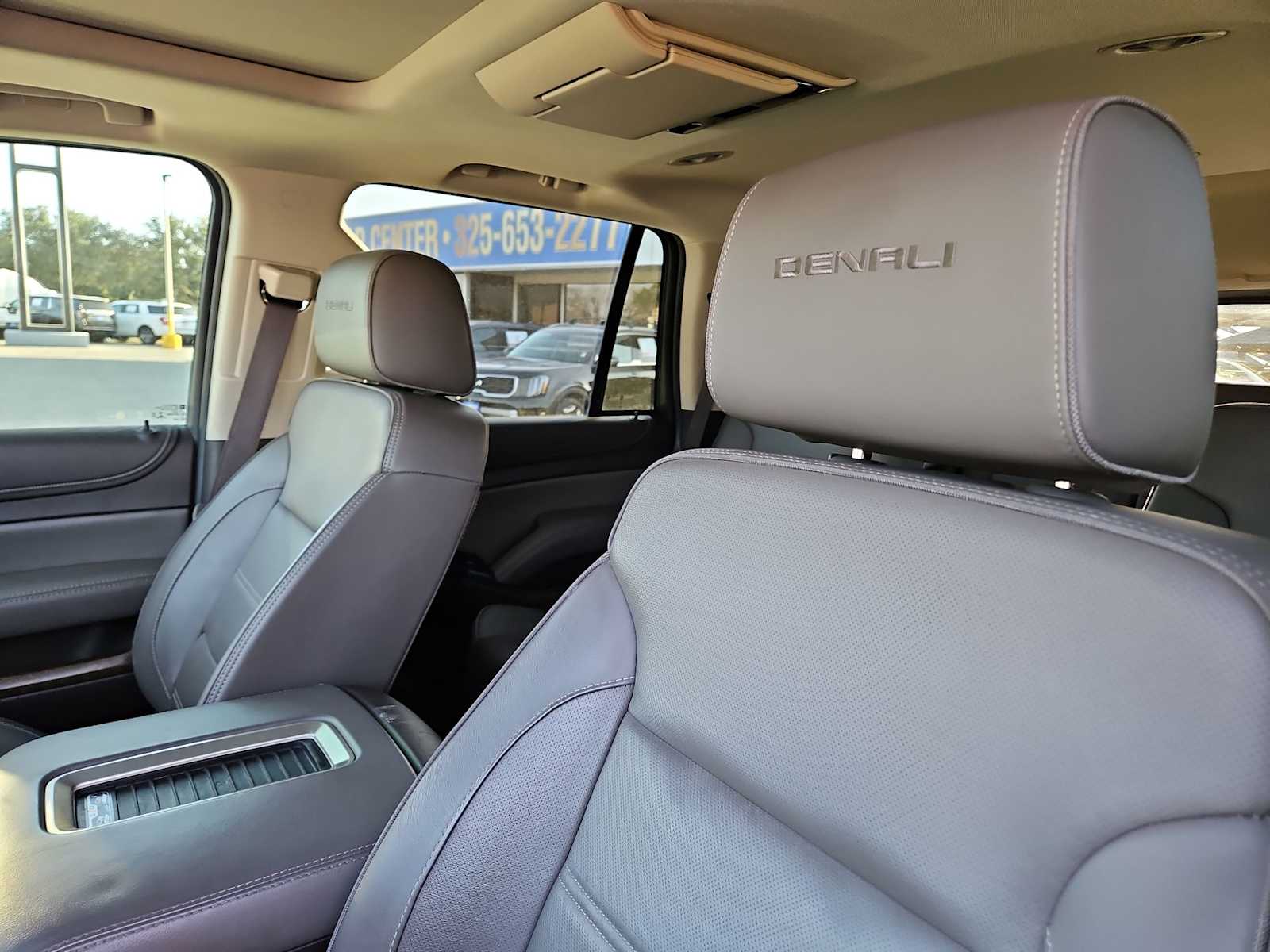 Thumbnail: 2018 GMC Yukon - 12