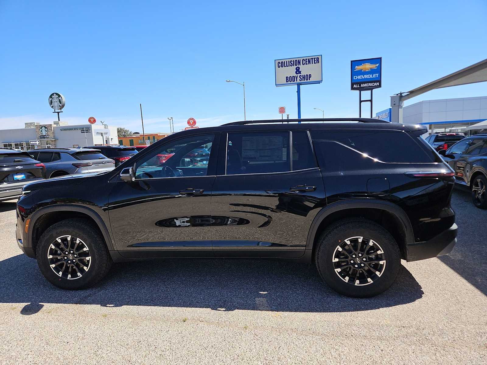 Thumbnail: 2026 Chevrolet Traverse - 5