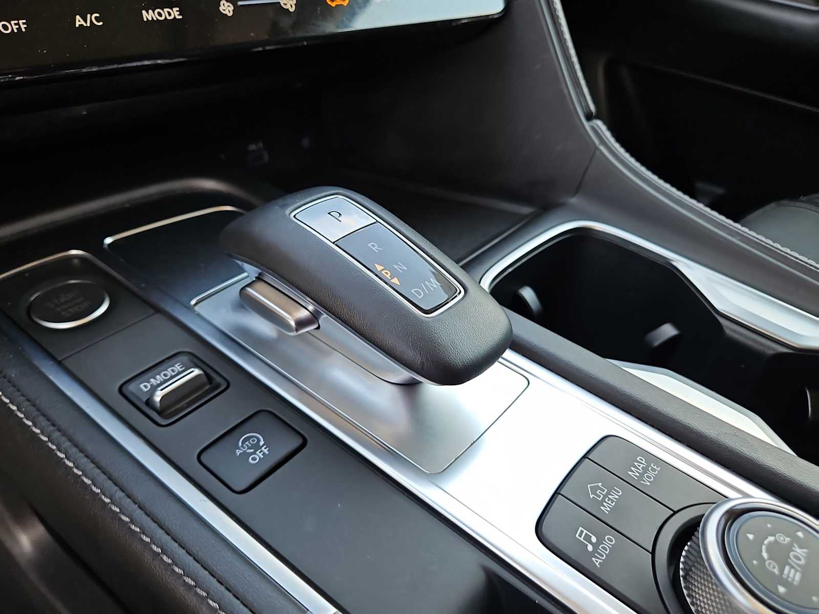 Thumbnail: 2023 INFINITI QX60 - 22