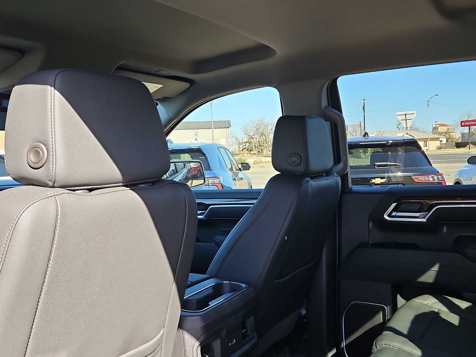 Thumbnail: 2026 Chevrolet Silverado 1500 - 16