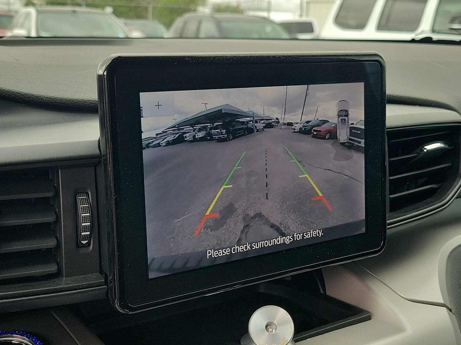 Thumbnail: 2024 Ford Explorer - 28