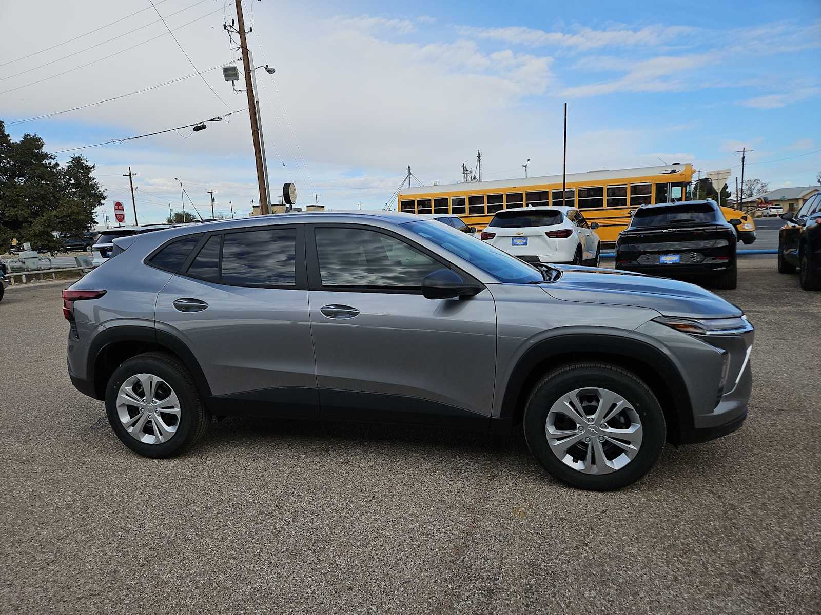 Thumbnail: 2026 Chevrolet Trax - 9