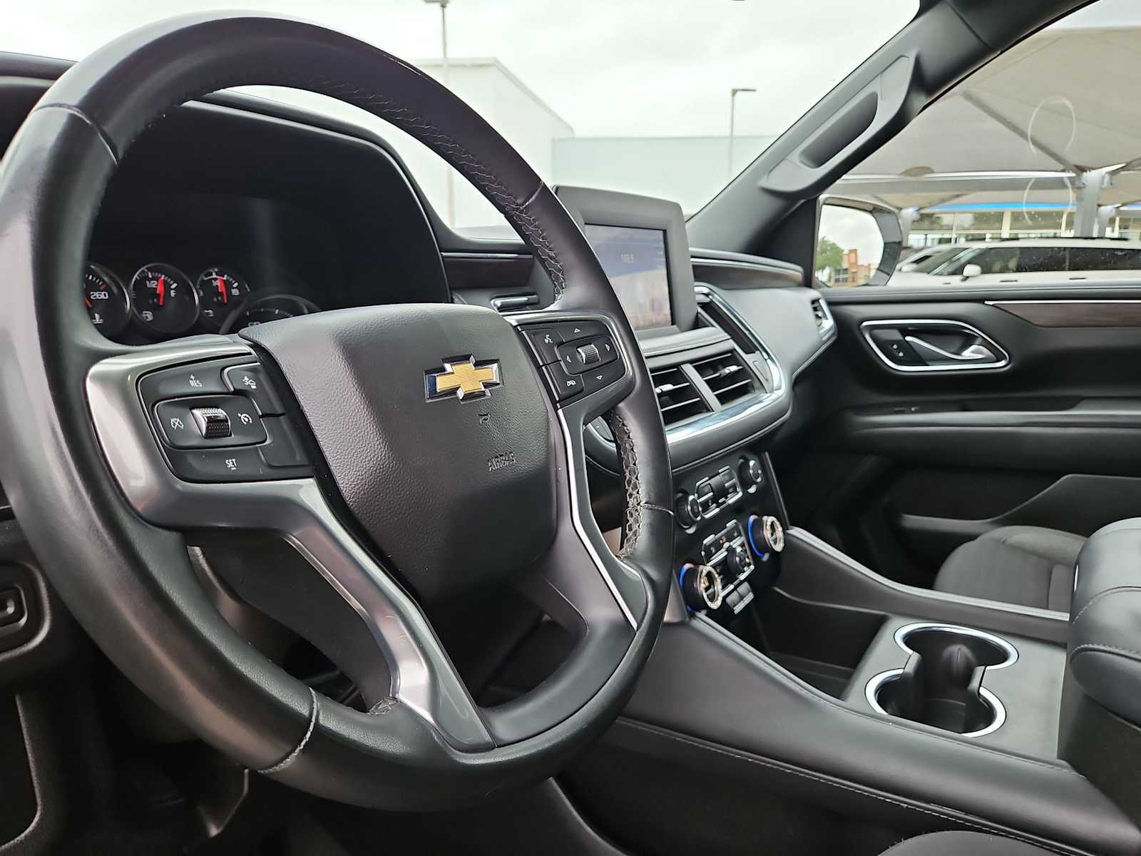 Thumbnail: 2023 Chevrolet Tahoe - 10