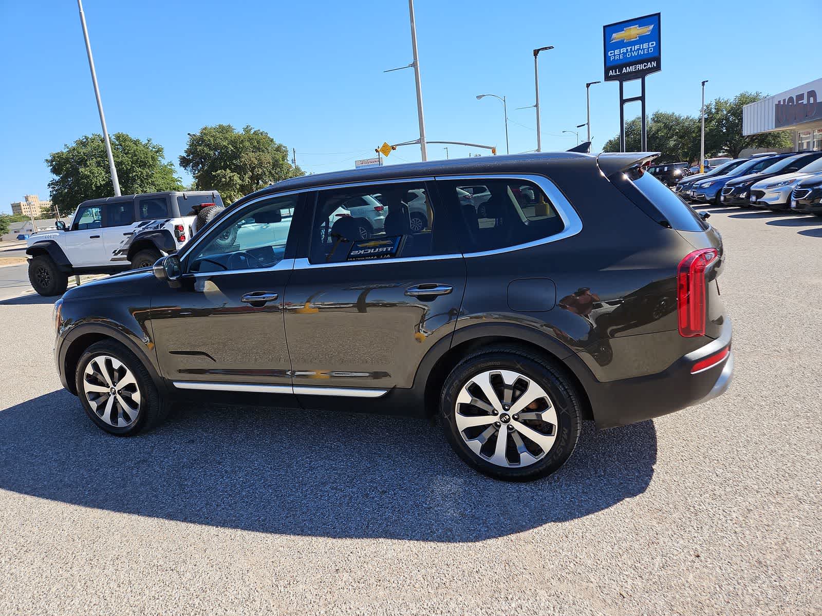 Thumbnail: 2021 Kia Telluride - 11