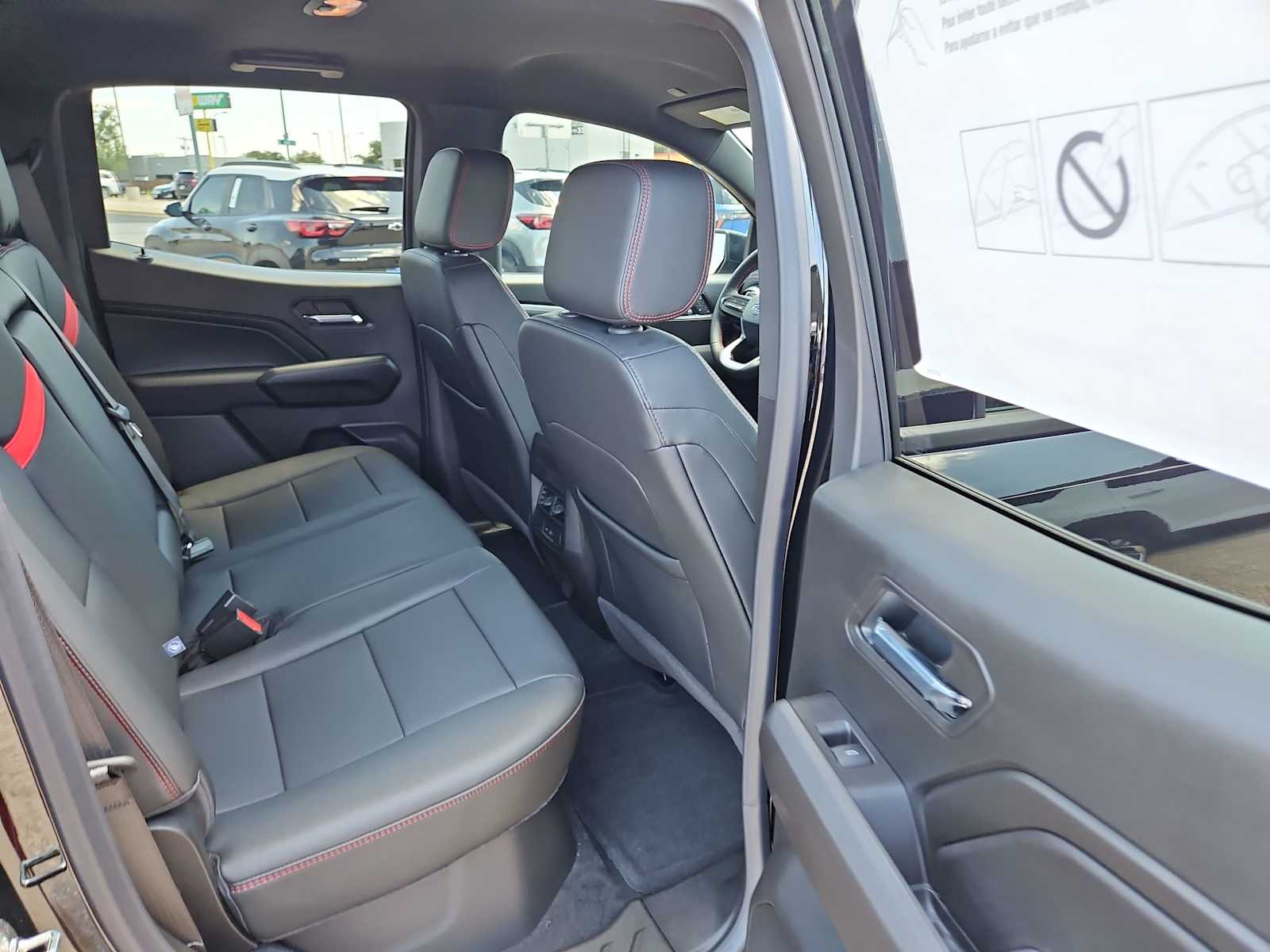 Thumbnail: 2026 Chevrolet Colorado - 20