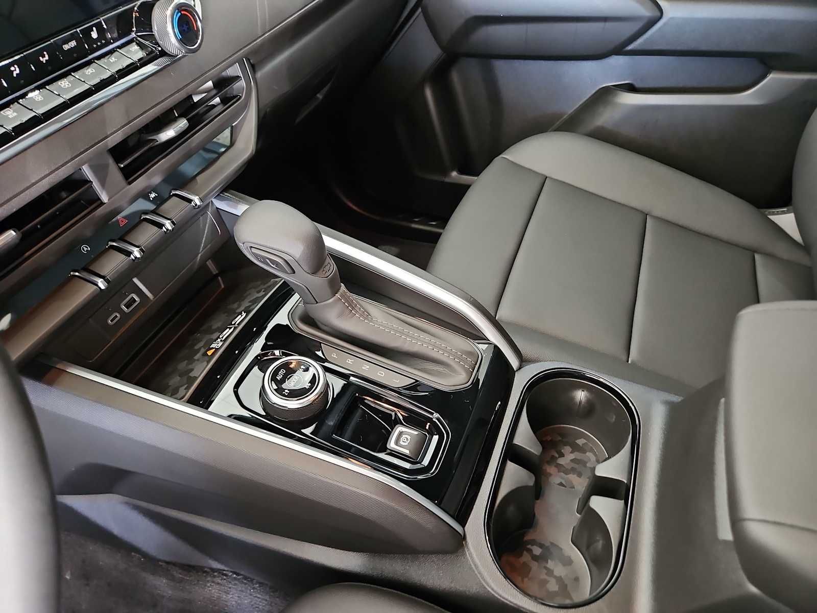 Thumbnail: 2026 Chevrolet Colorado - 20