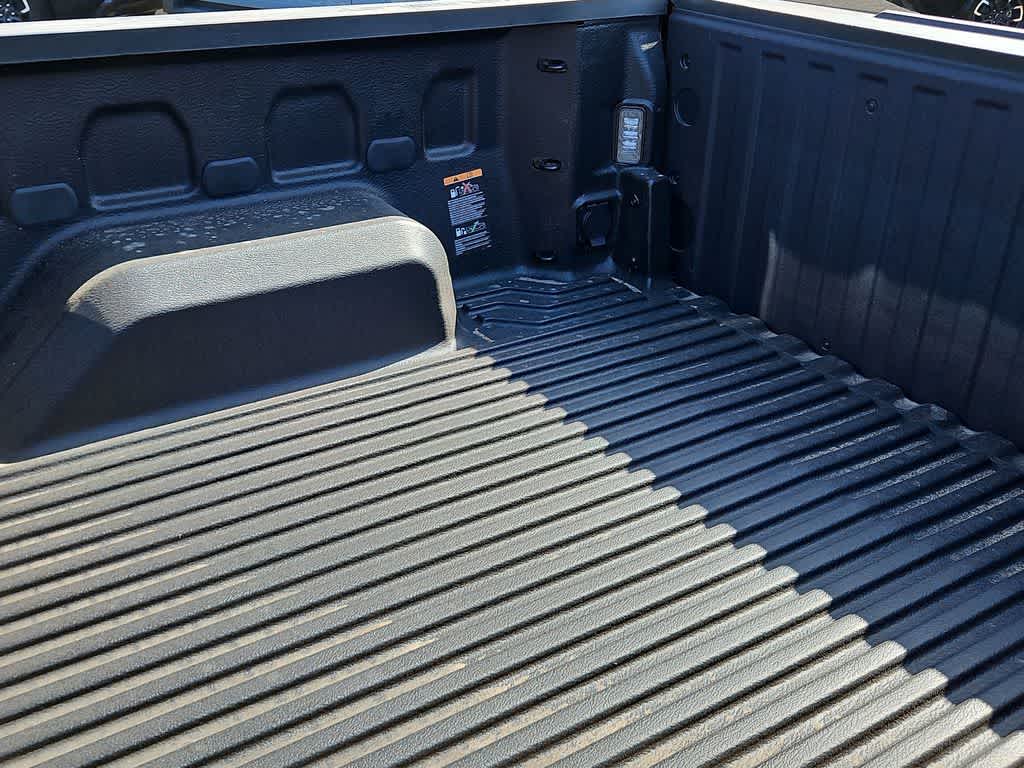 Thumbnail: 2026 Chevrolet Silverado 1500 - 22