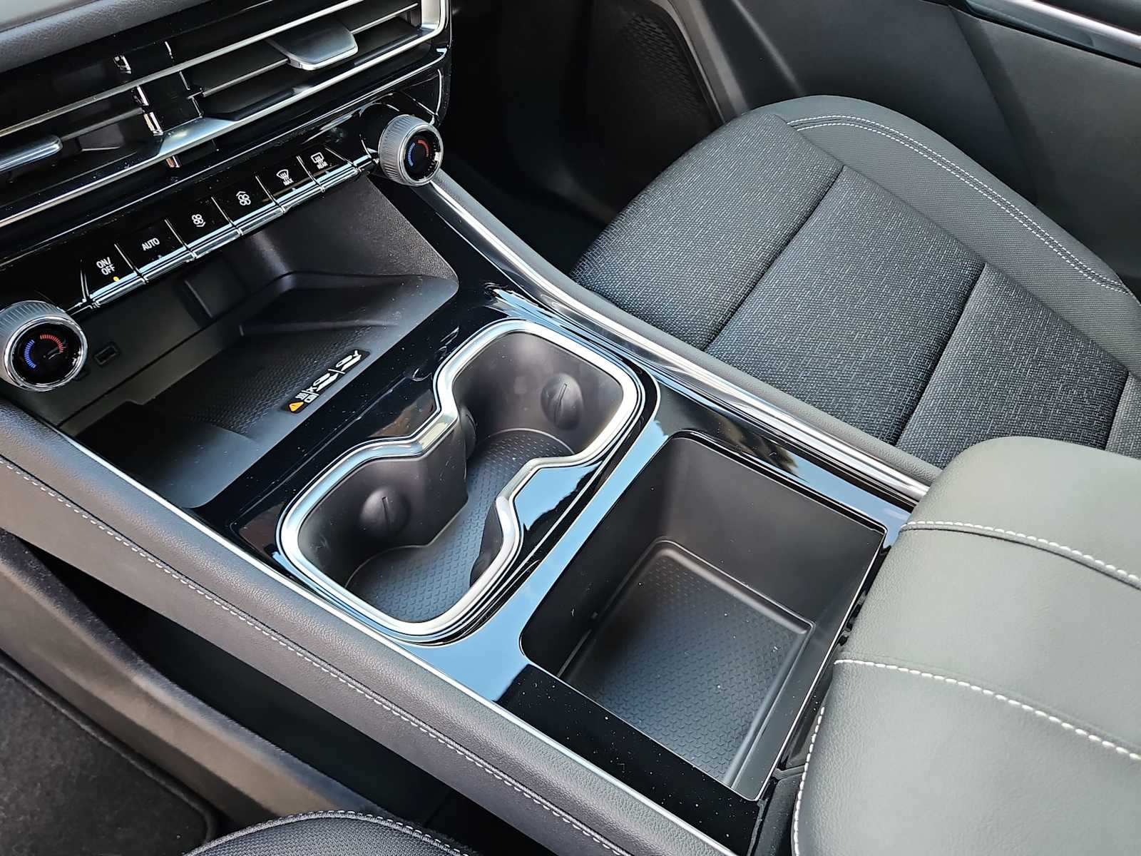 Thumbnail: 2026 Chevrolet Traverse - 20