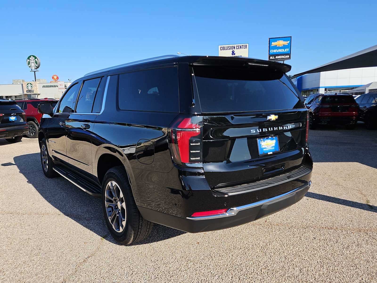 Thumbnail: 2026 Chevrolet Suburban - 6