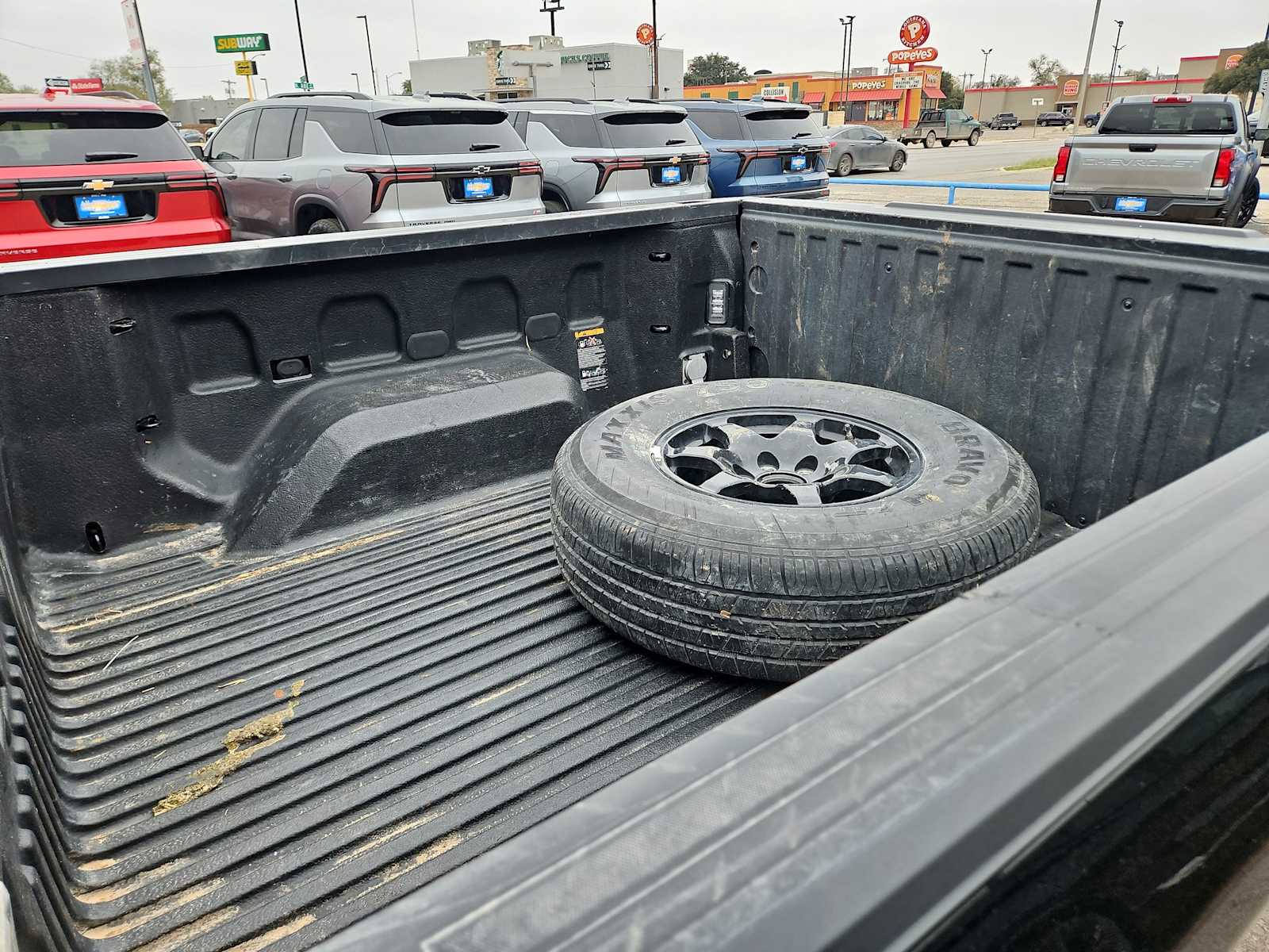 Thumbnail: 2022 Chevrolet Silverado 1500 - 23