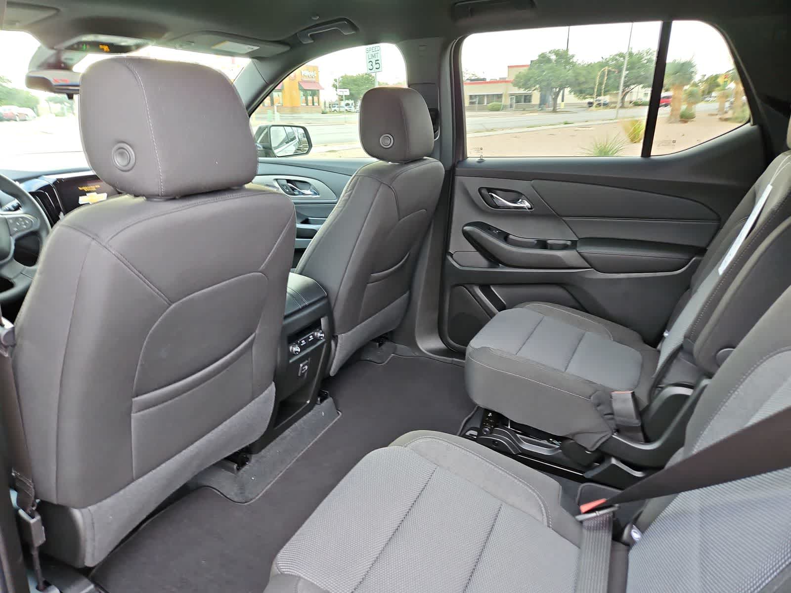 Thumbnail: 2023 Chevrolet Traverse - 20