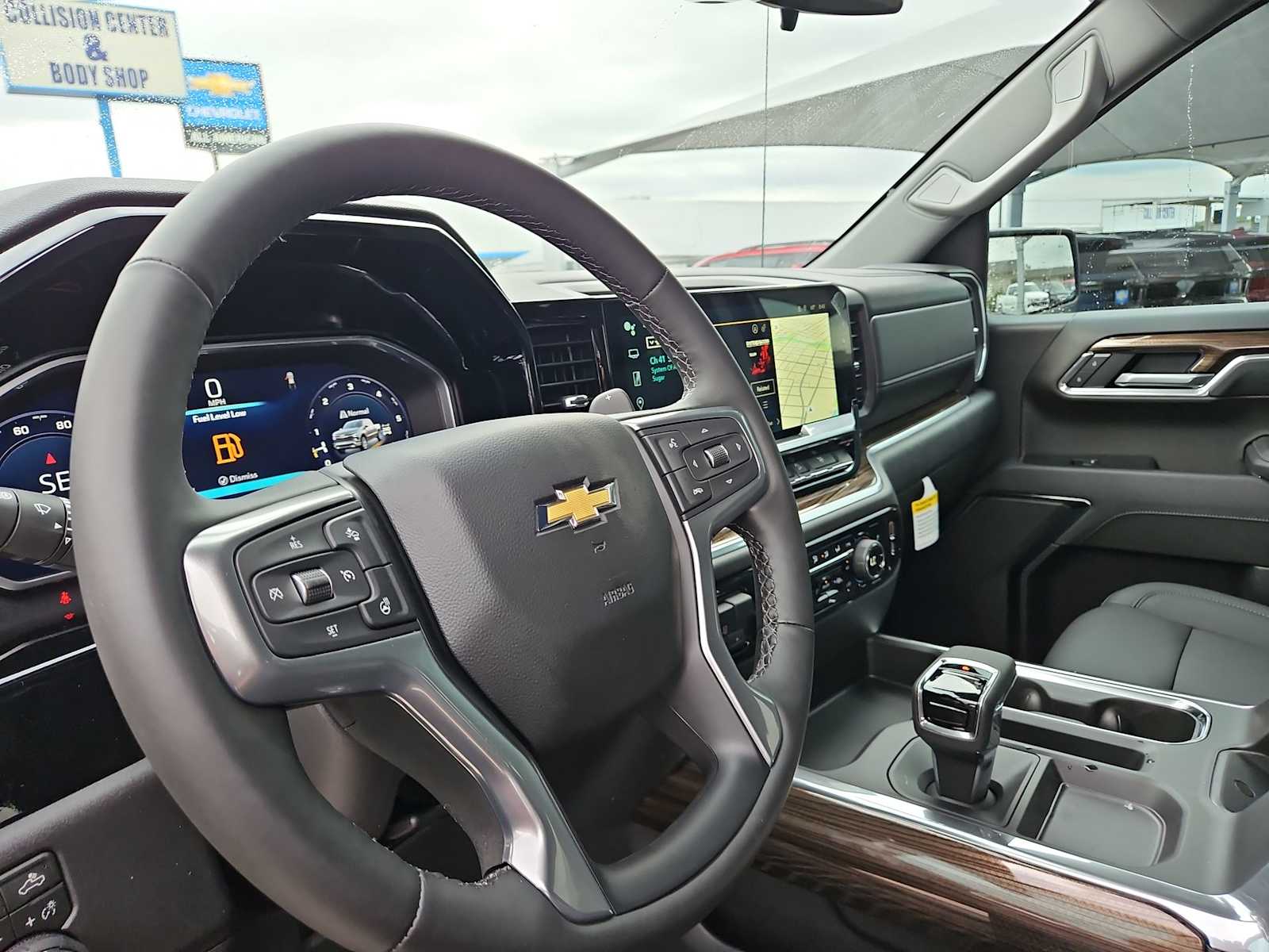 Thumbnail: 2026 Chevrolet Silverado 1500 - 10