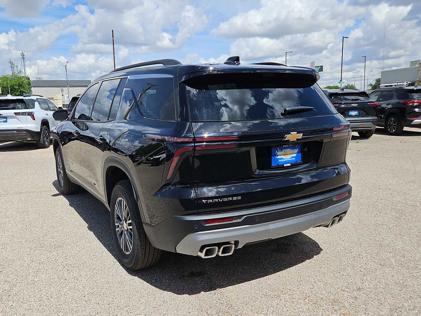 Thumbnail: 2026 Chevrolet Traverse - 6