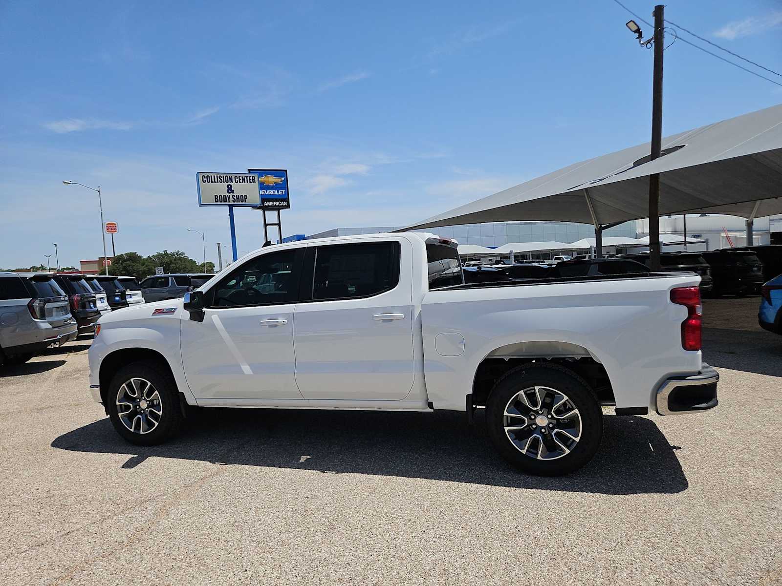 Thumbnail: 2026 Chevrolet Silverado 1500 - 5