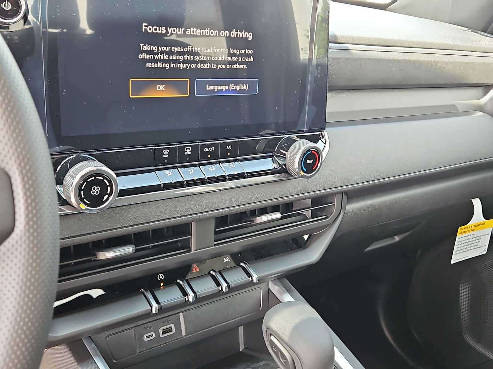 Thumbnail: 2025 Chevrolet Colorado - 28