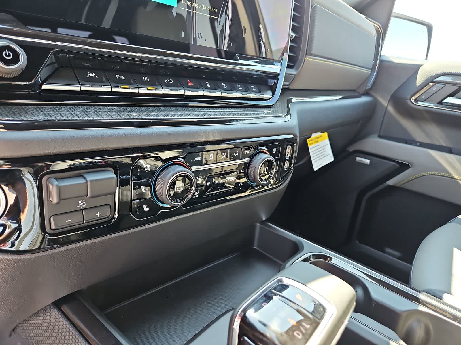 Thumbnail: 2024 Chevrolet Silverado 1500 - 28