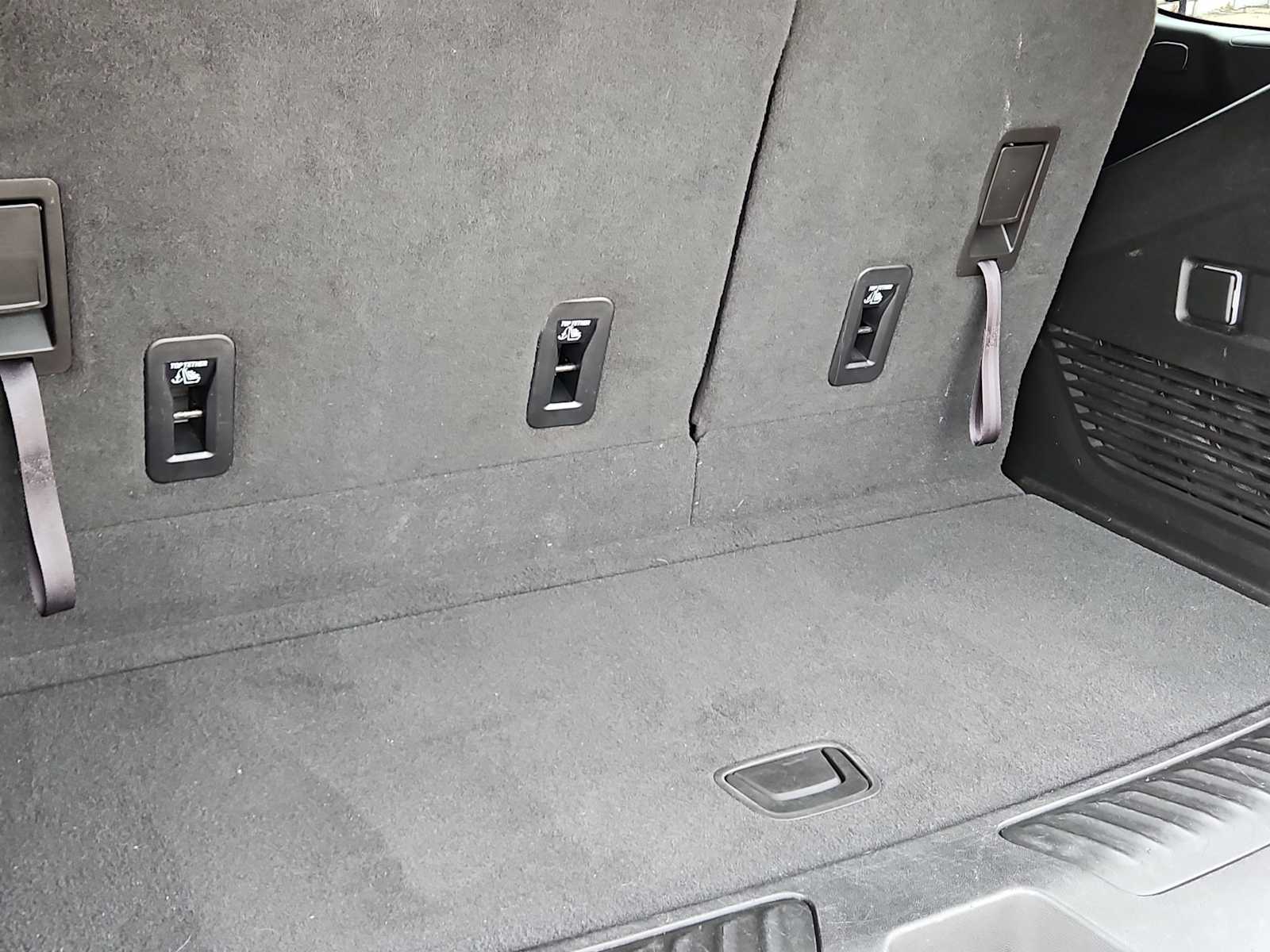 Thumbnail: 2023 Chevrolet Tahoe - 23