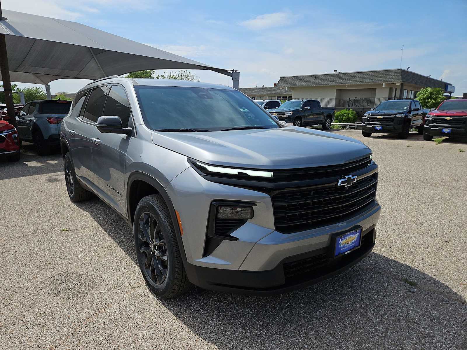 Thumbnail: 2026 Chevrolet Traverse - 2
