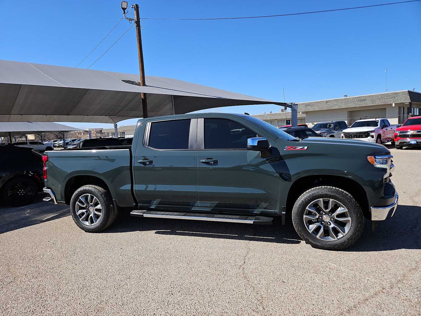 Thumbnail: 2026 Chevrolet Silverado 1500 - 9