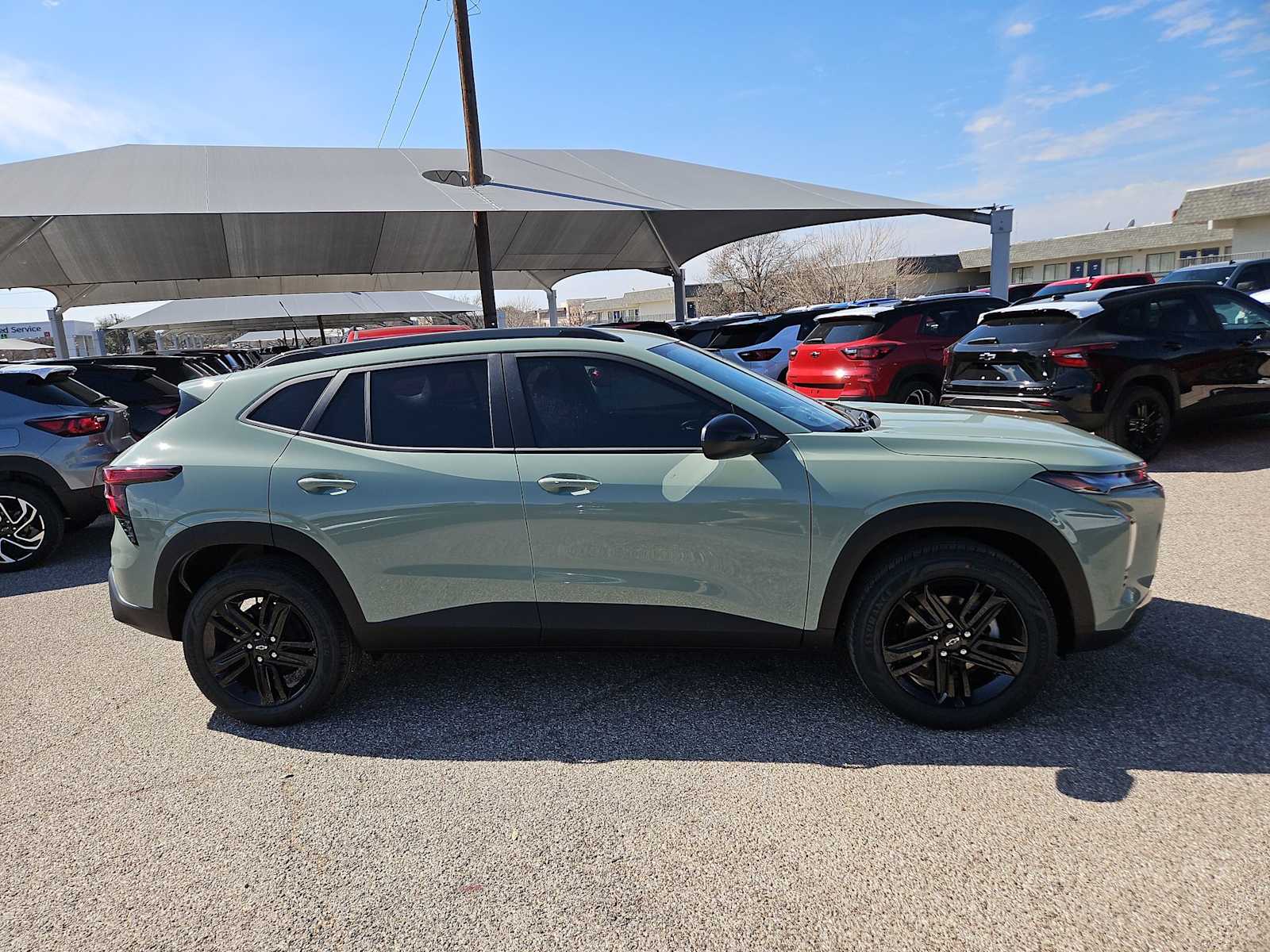 Thumbnail: 2026 Chevrolet Trax - 9