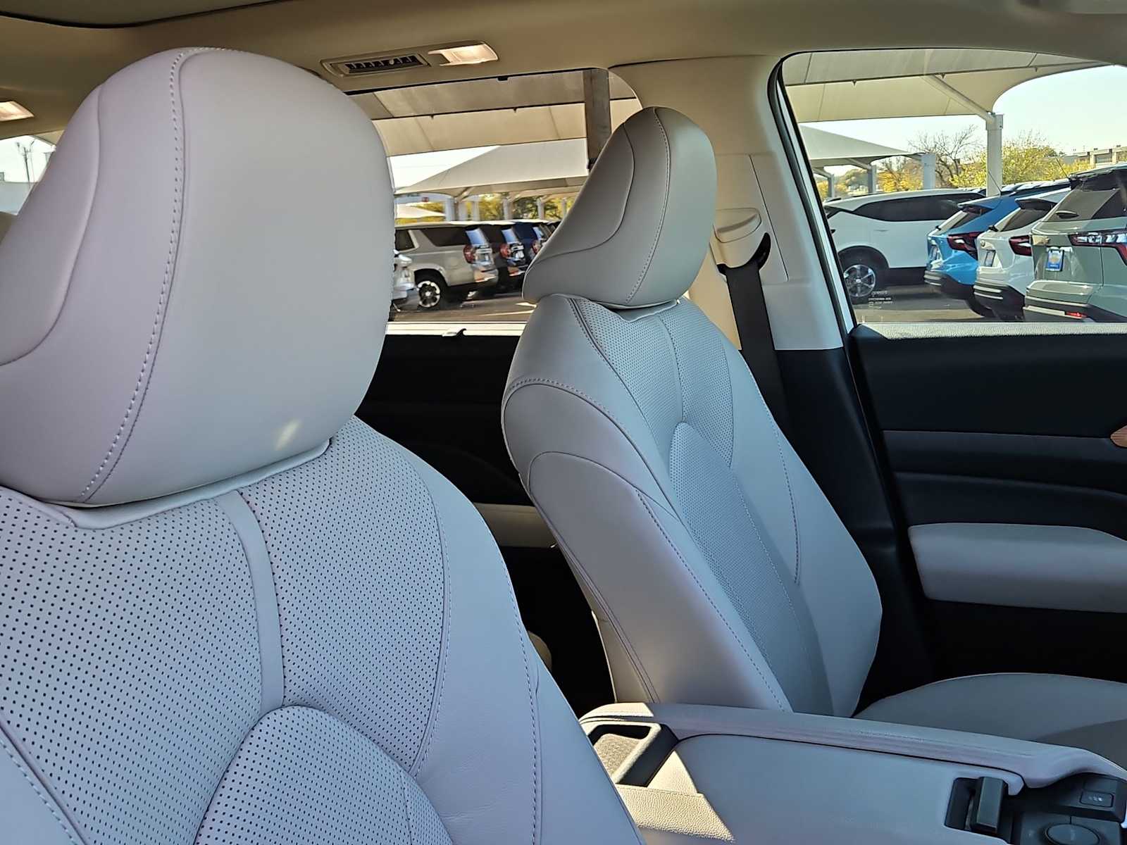 Thumbnail: 2024 Toyota Grand Highlander - 17