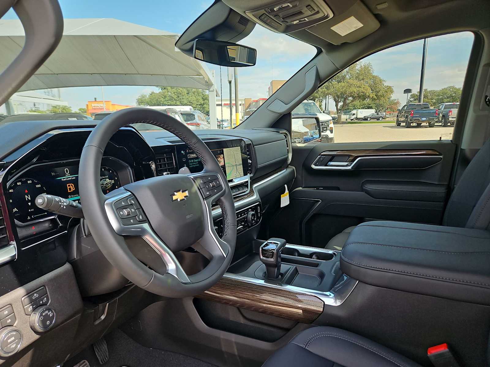 Thumbnail: 2026 Chevrolet Silverado 1500 - 10