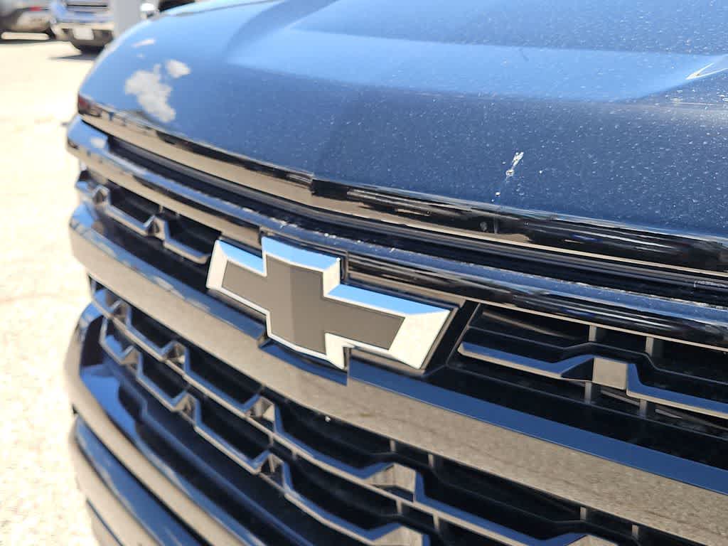 Thumbnail: 2026 Chevrolet Silverado 1500 - 12