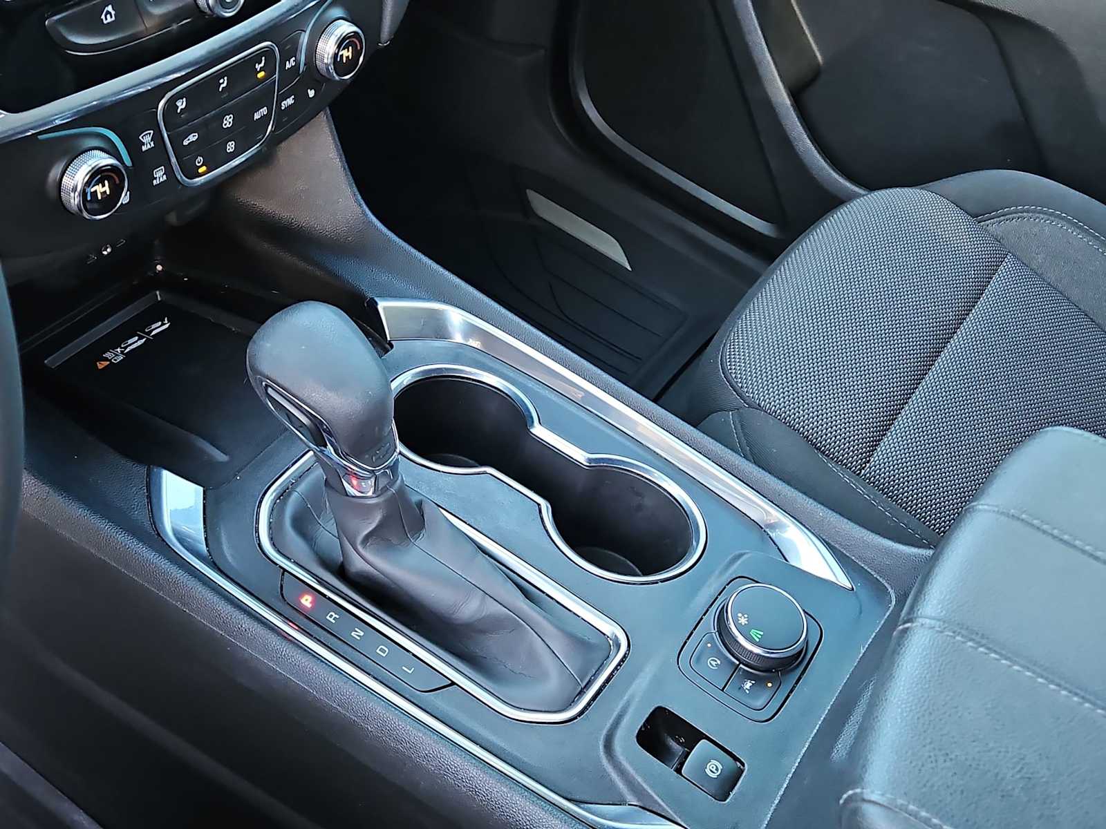 Thumbnail: 2023 Chevrolet Traverse - 24