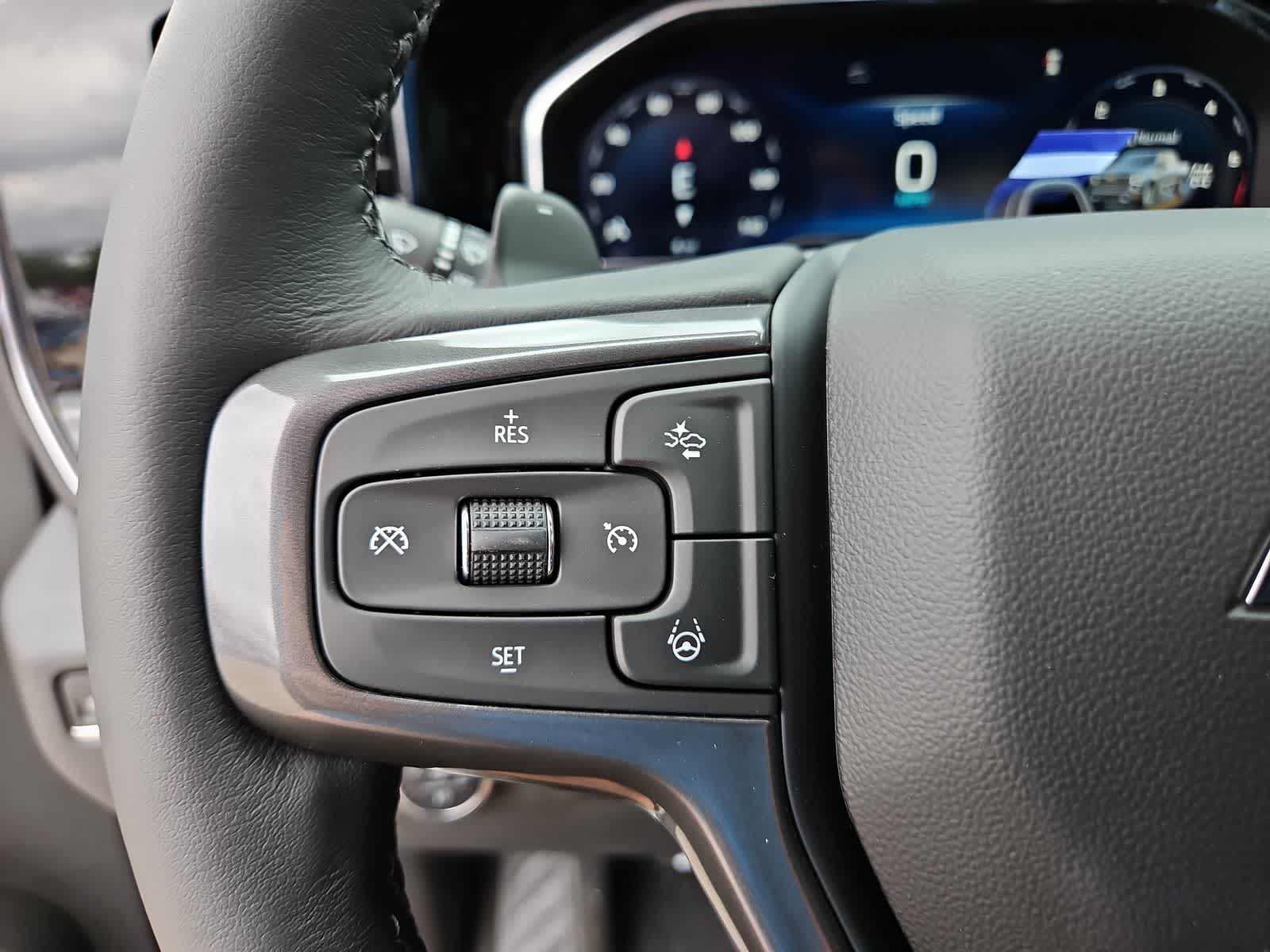 Thumbnail: 2024 Chevrolet Silverado 1500 - 28