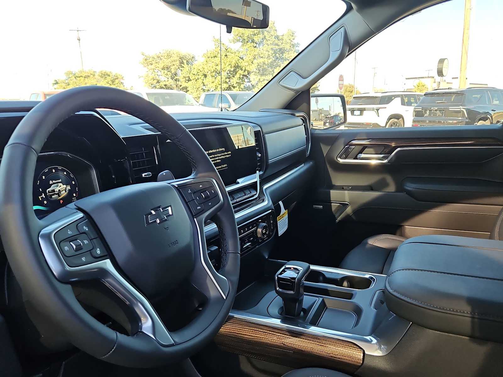 Thumbnail: 2026 Chevrolet Silverado 1500 - 10