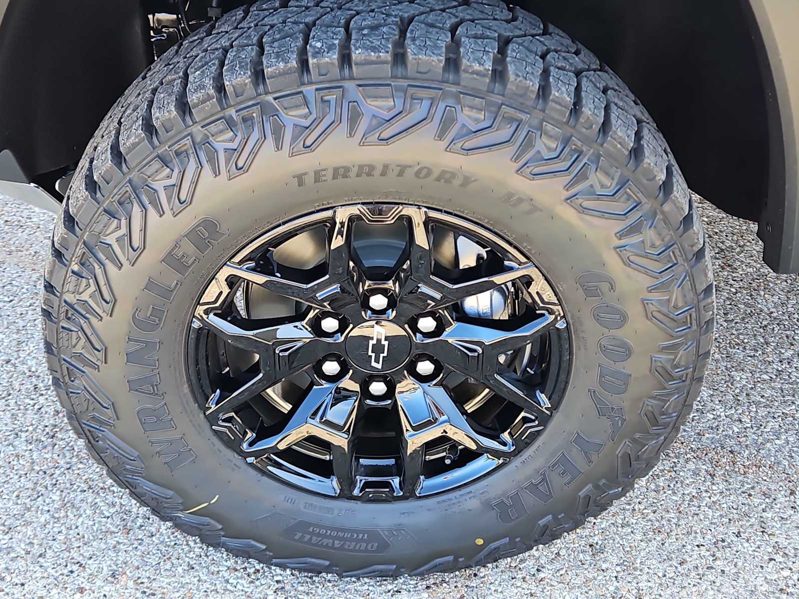 Thumbnail: 2026 Chevrolet Colorado - 12