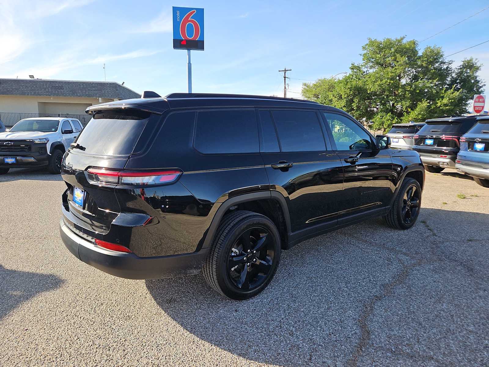 Thumbnail: 2025 Jeep Grand Cherokee L - 8