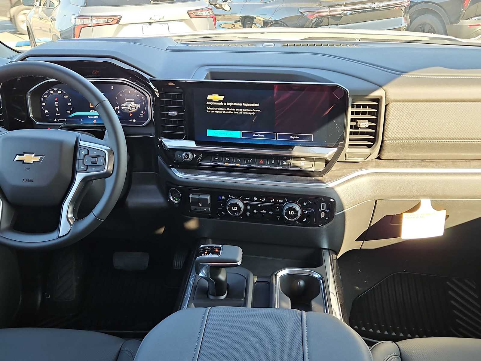 Thumbnail: 2026 Chevrolet Silverado 1500 - 14