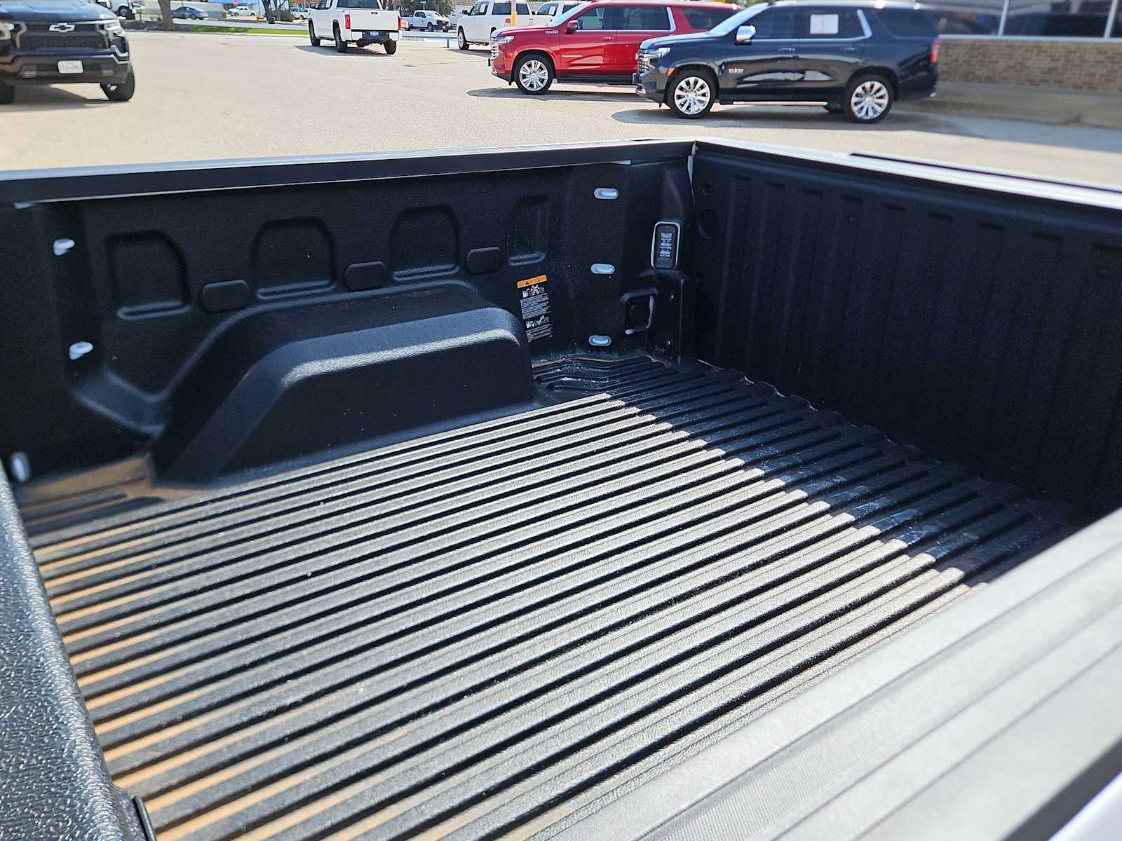 Thumbnail: 2026 Chevrolet Silverado 1500 - 23