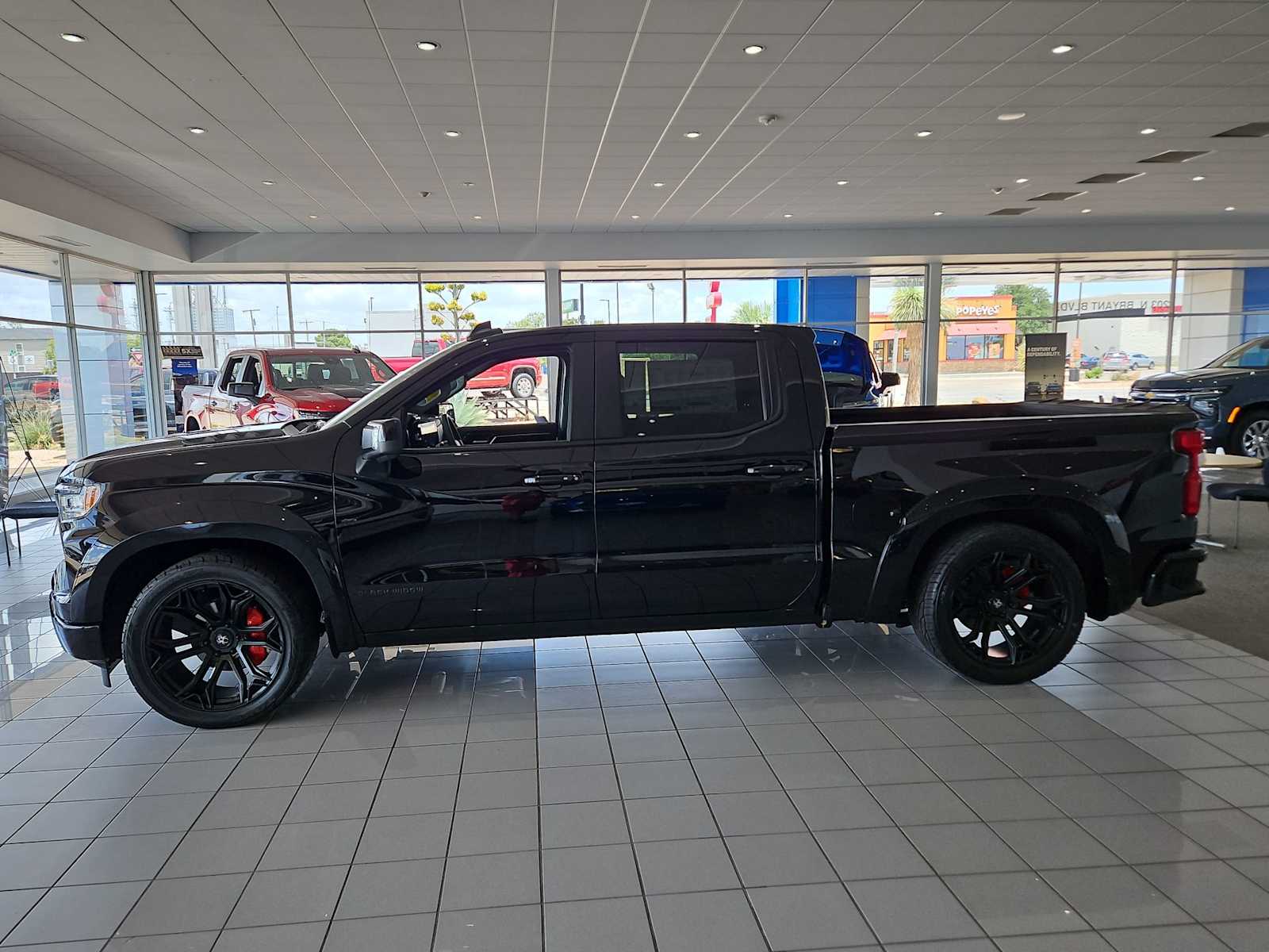 Thumbnail: 2025 Chevrolet Silverado 1500 - 2