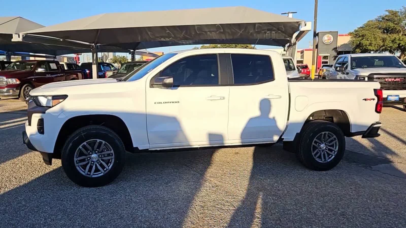 Thumbnail: 2024 Chevrolet Colorado - 4