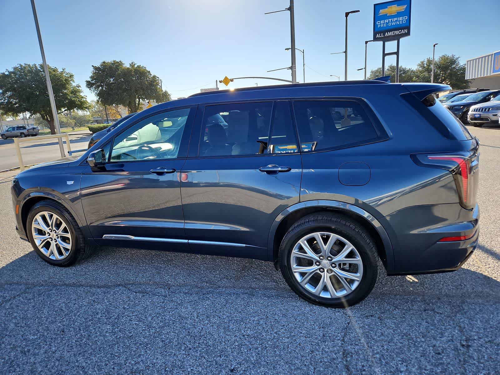 Thumbnail: 2020 Cadillac XT6 - 11