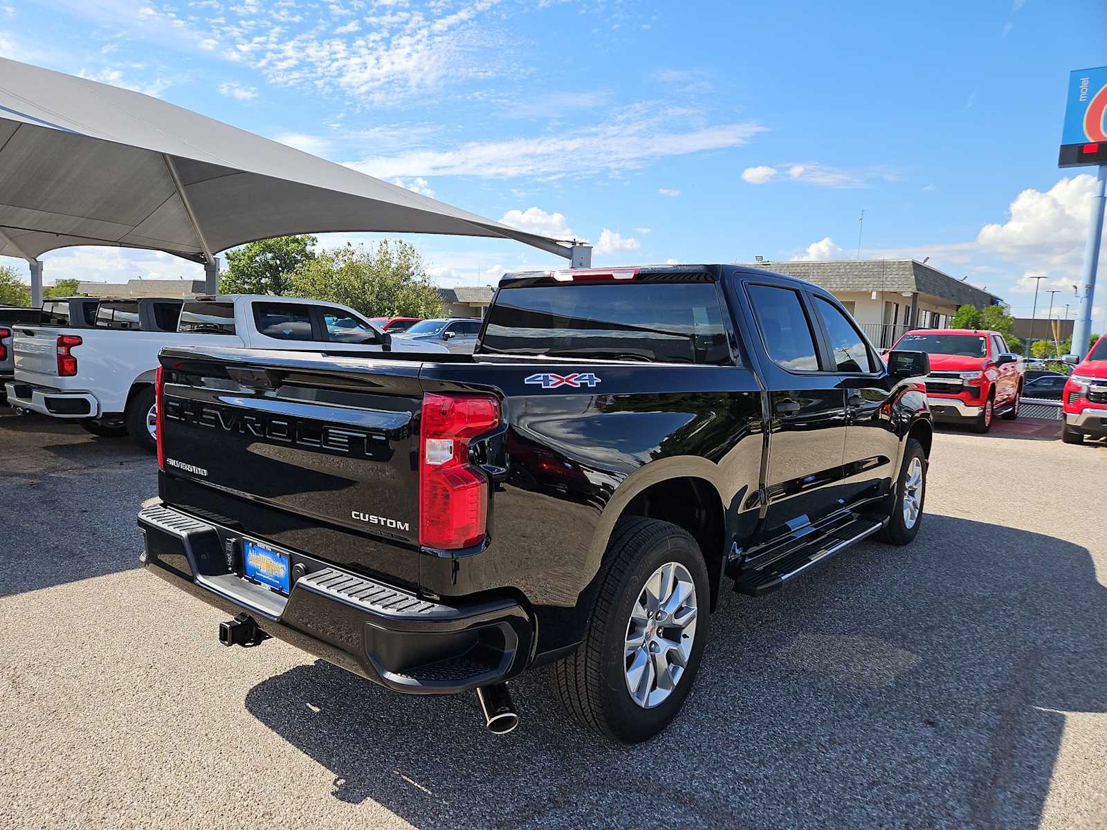 Thumbnail: 2026 Chevrolet Silverado 1500 - 8