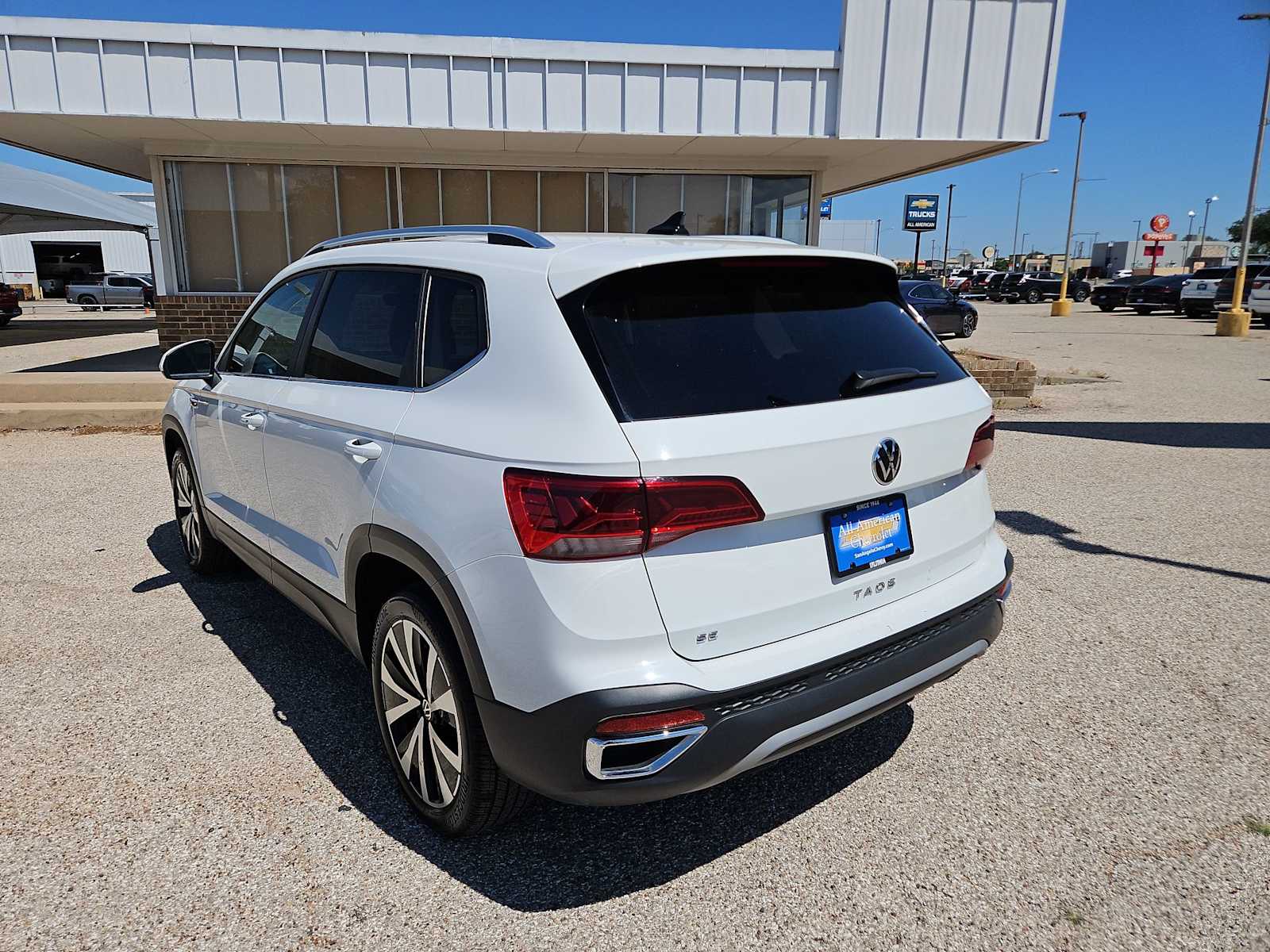 Thumbnail: 2024 Volkswagen Taos - 6