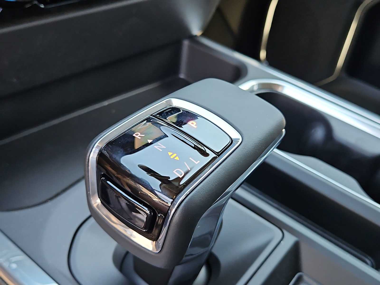 Thumbnail: 2026 Chevrolet Silverado 1500 - 22