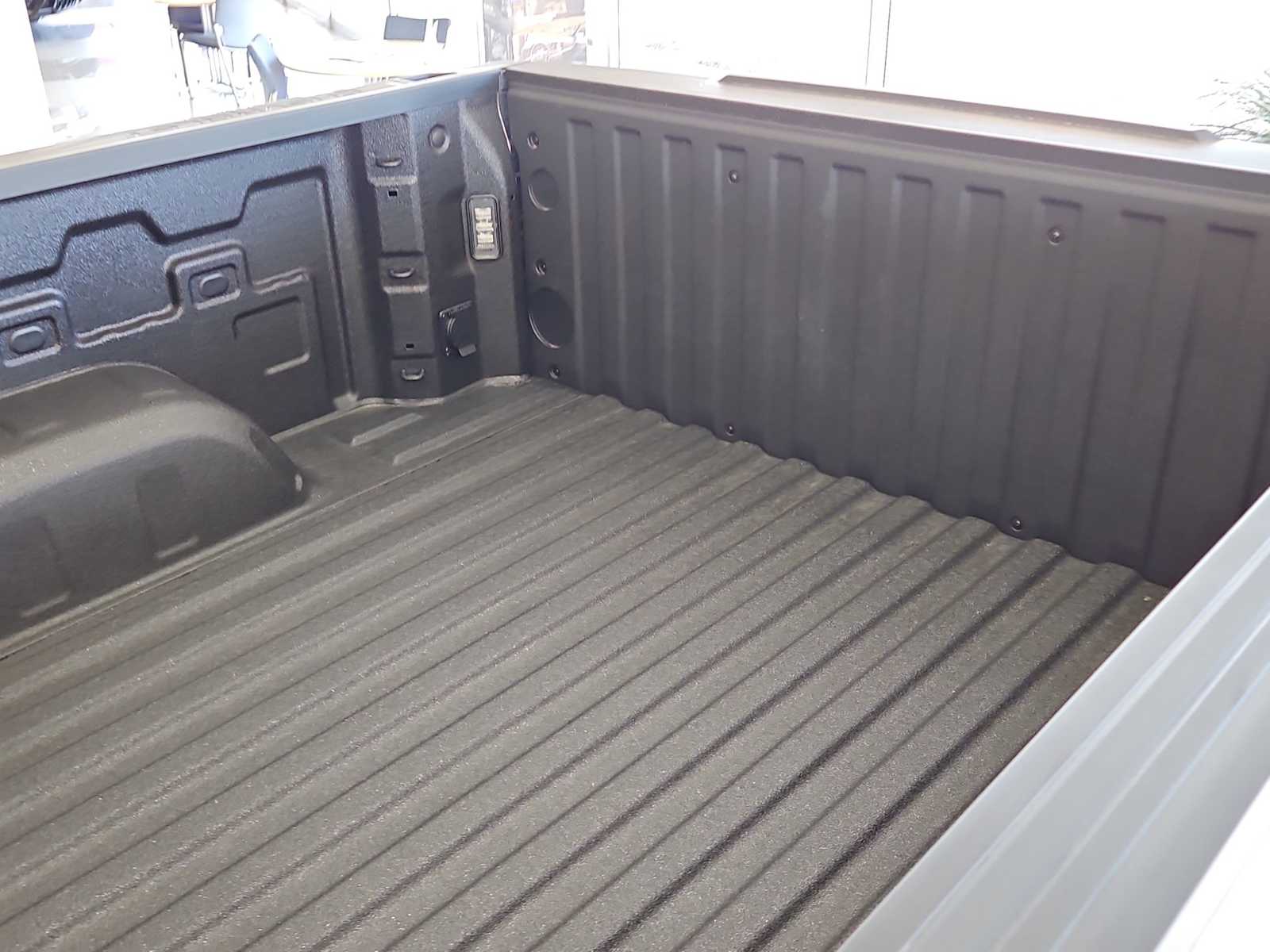 Thumbnail: 2026 Chevrolet Silverado 1500 - 23