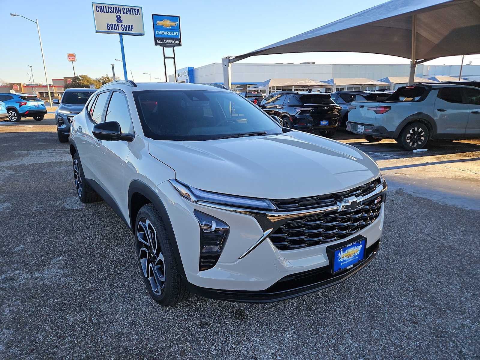 Thumbnail: 2026 Chevrolet Trax - 2