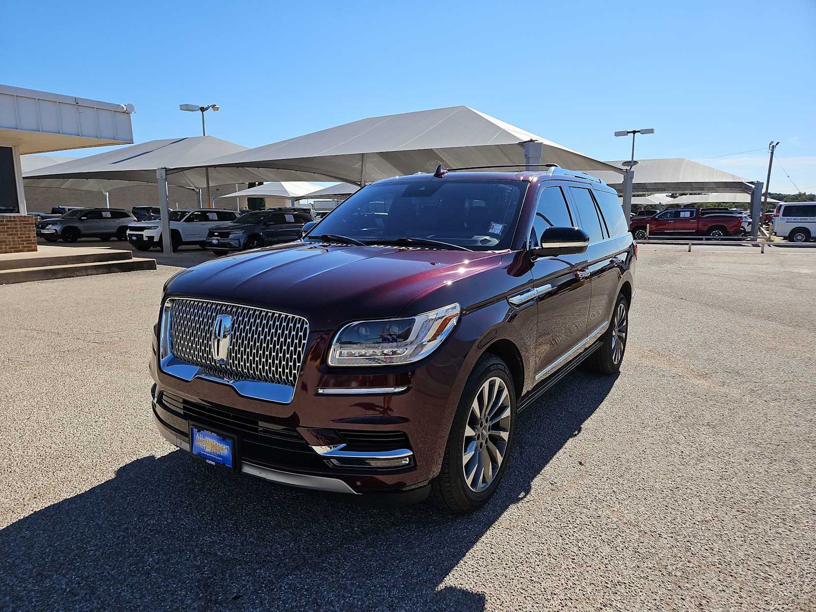 Thumbnail: 2019 Lincoln Navigator - 4