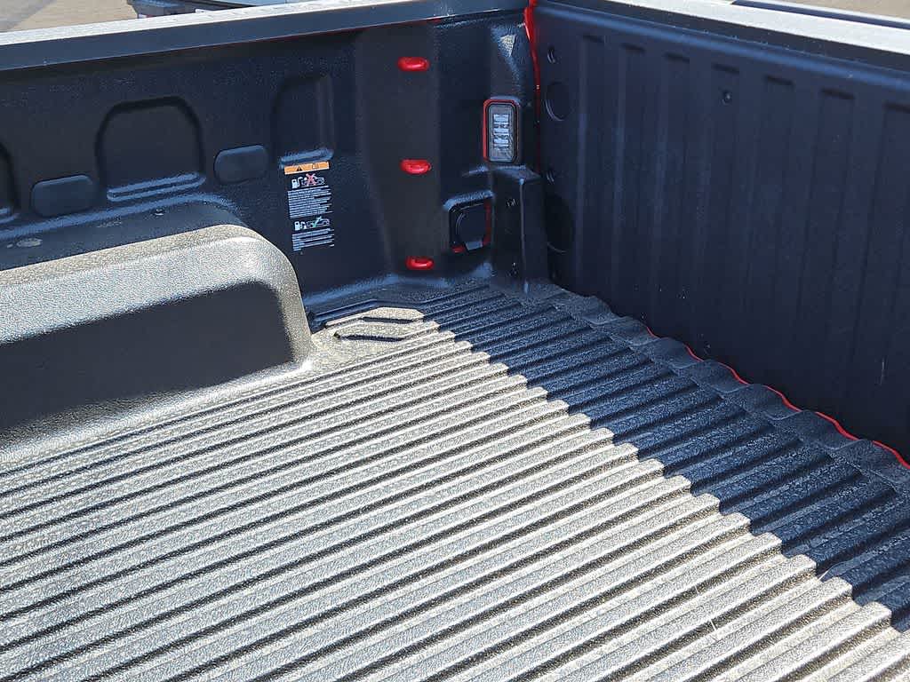 Thumbnail: 2026 Chevrolet Silverado 1500 - 23