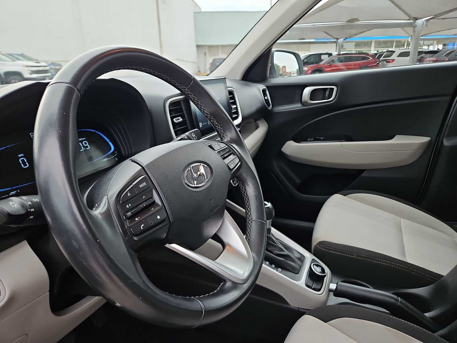 Thumbnail: 2025 Hyundai Venue - 10