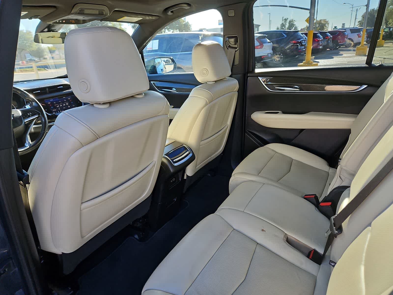 Thumbnail: 2020 Cadillac XT6 - 20