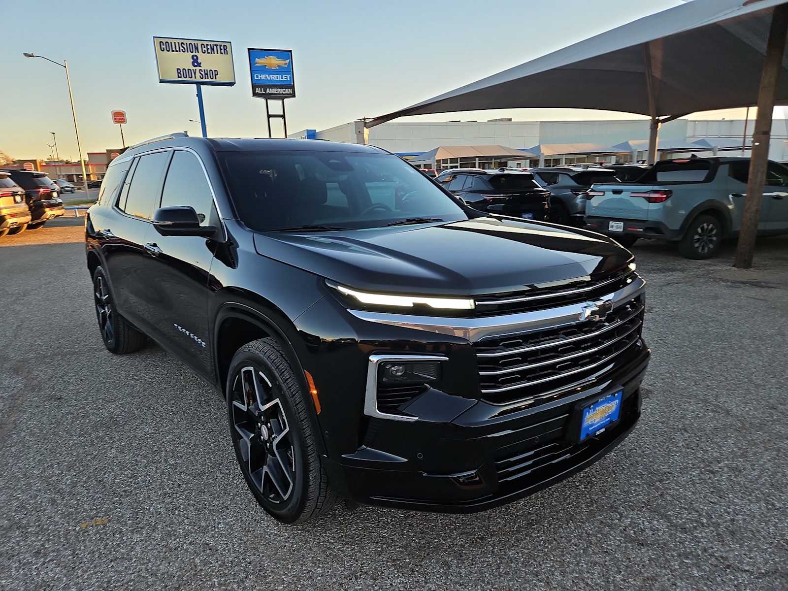 Thumbnail: 2025 Chevrolet Traverse - 2