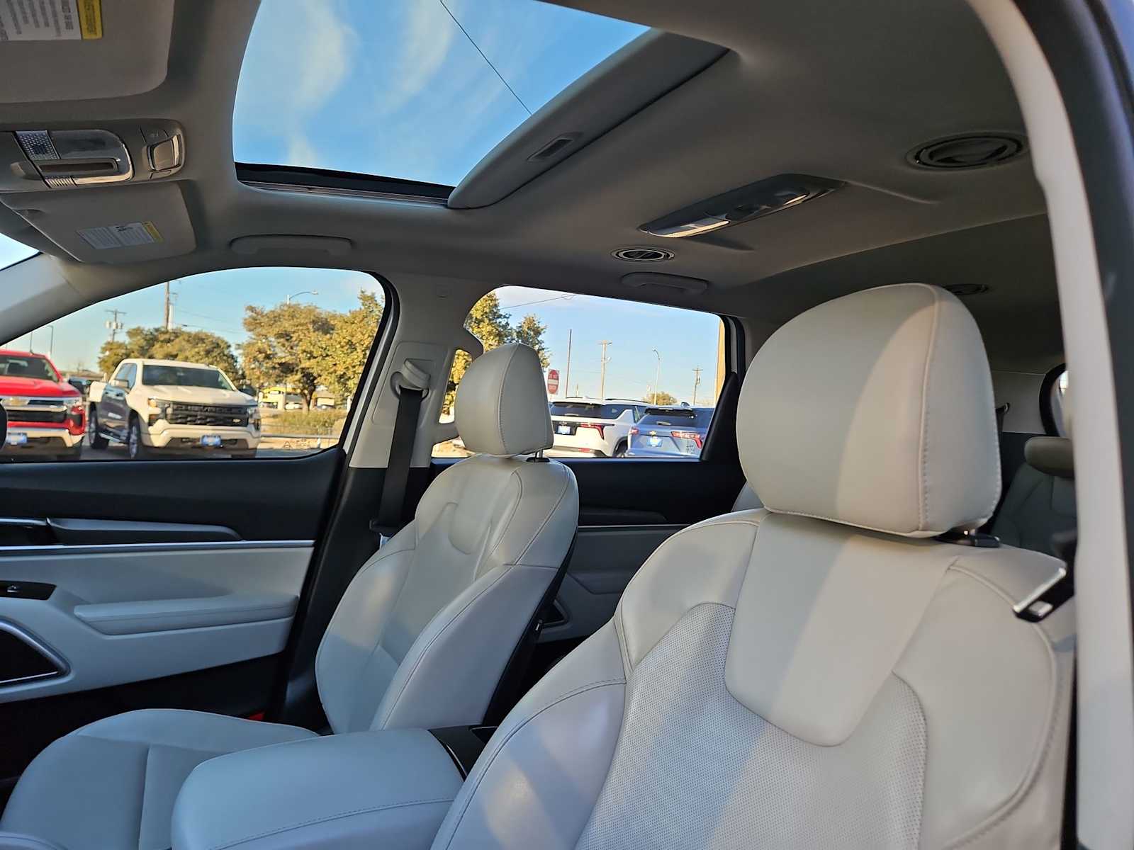 Thumbnail: 2021 Kia Telluride - 15